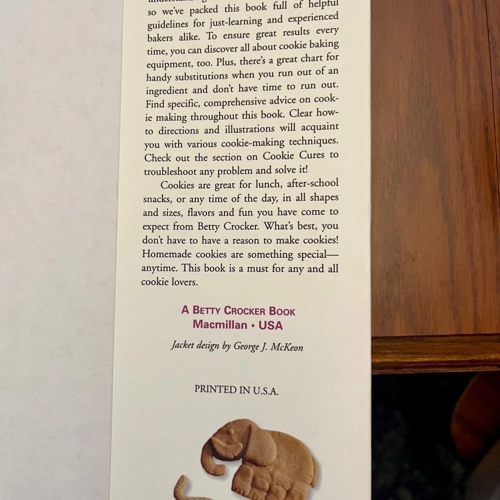 BETTY CROCKER  COOK BOOK - COOKIE COOK BOOK -  NEW - BEST-LOVED COOKIE RECIPES - Picture 4 of 5